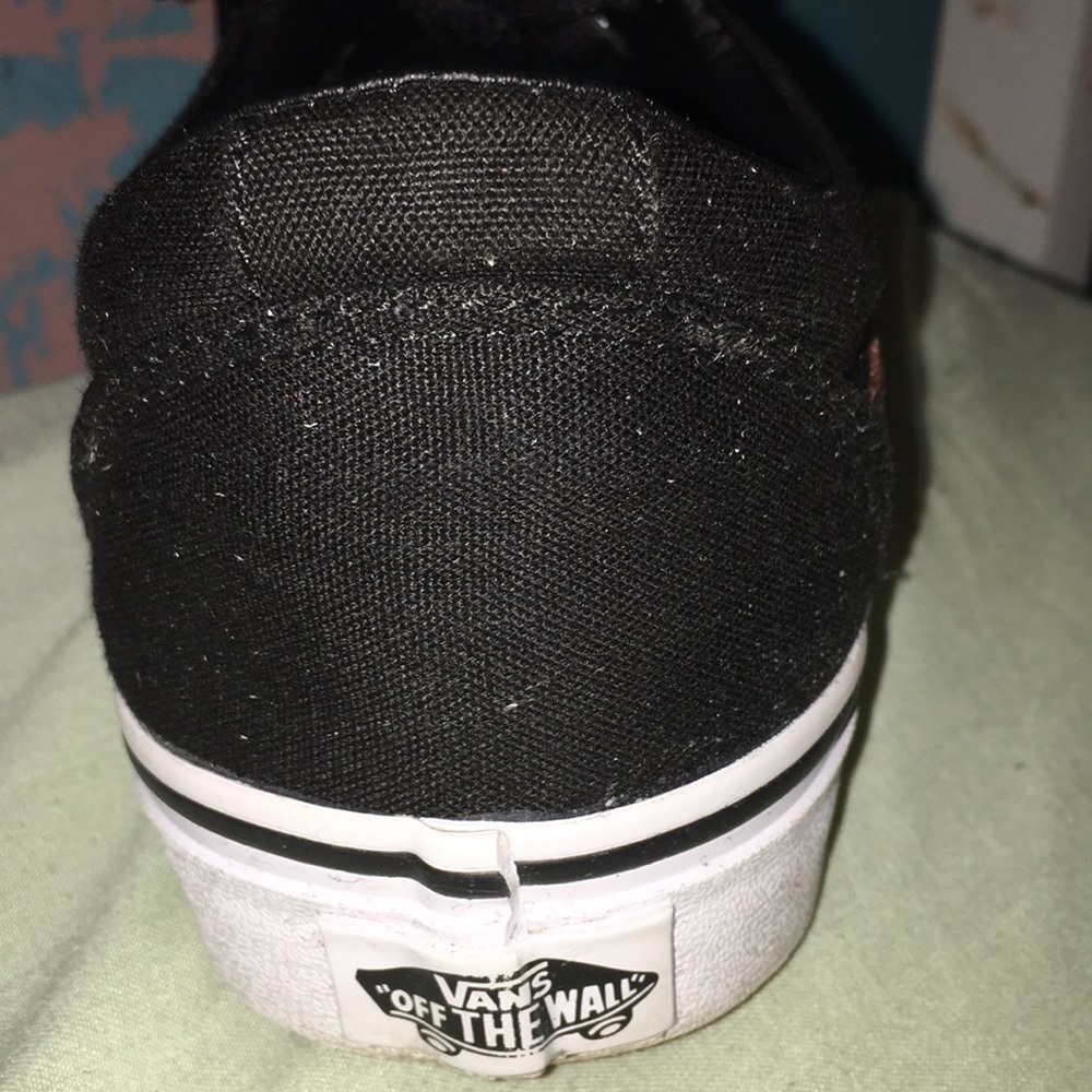 Vans - Picture 2 of 4